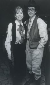 Mary Tyler Moore and husband, Robert 1991, NY.jpg